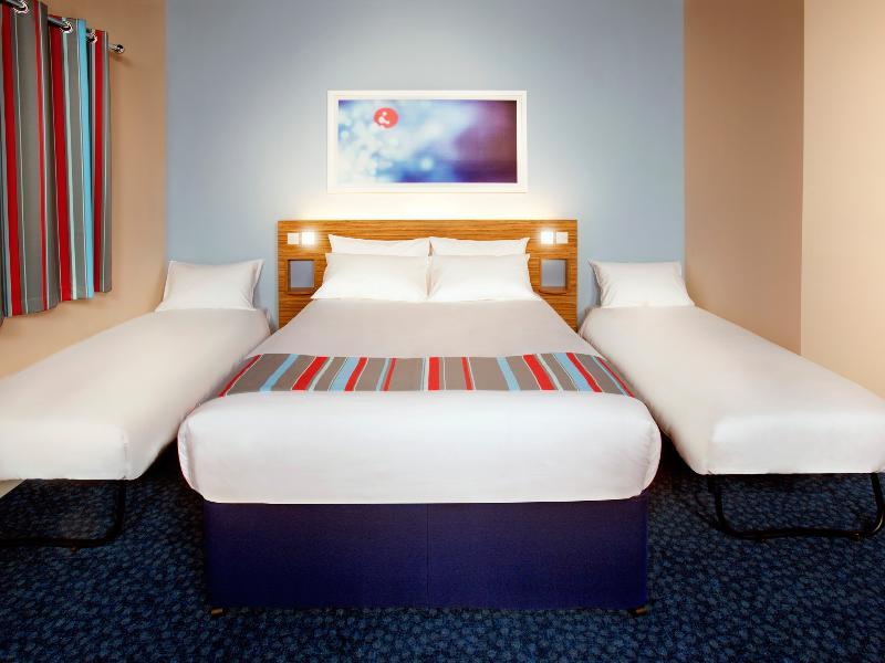 Travelodge Oxford Wheatley Esterno foto