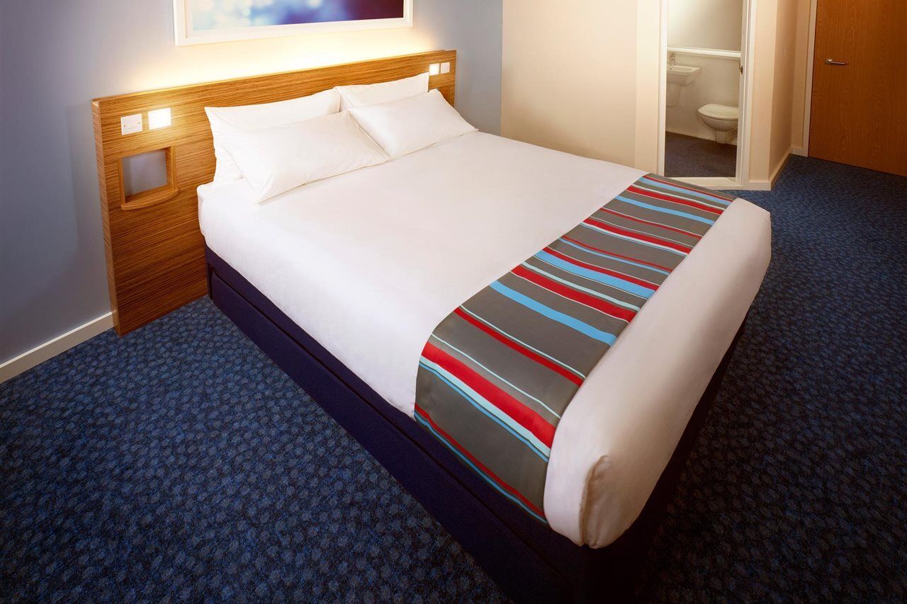 Travelodge Oxford Wheatley Esterno foto